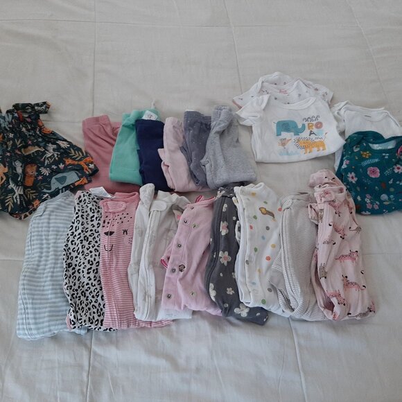 Baby girl 6mo bundle - Picture 1 of 5